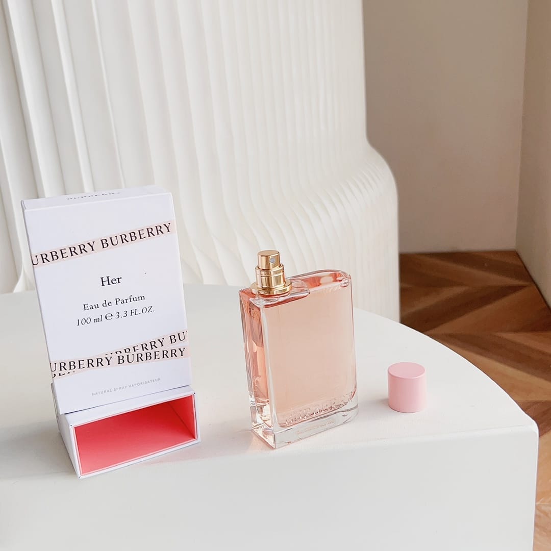 3x BURBERRY HER EDP & Prada Candy EDP popular & Valentino Donna Born In Roma Mini Dabber